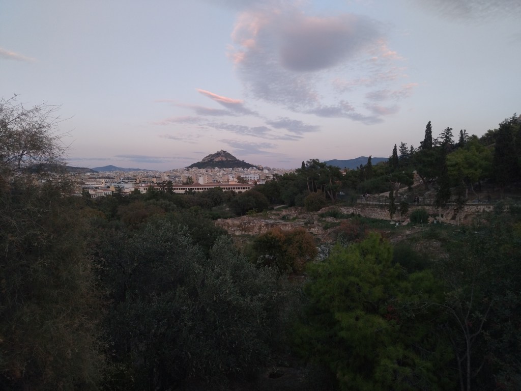 Θησείο με θέμα Λυκαβηττό 